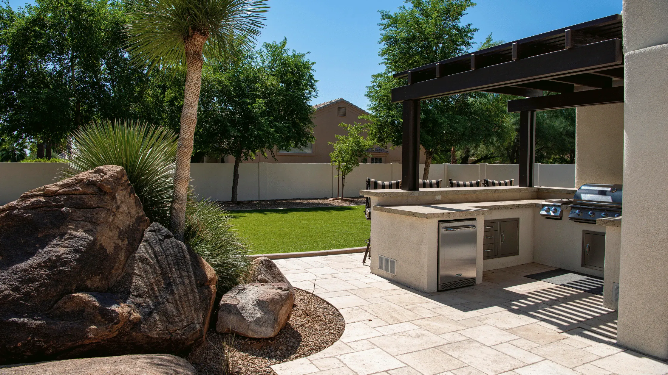 Outdoor Kitchens & Bars outdoor living near Lake Minnetonka